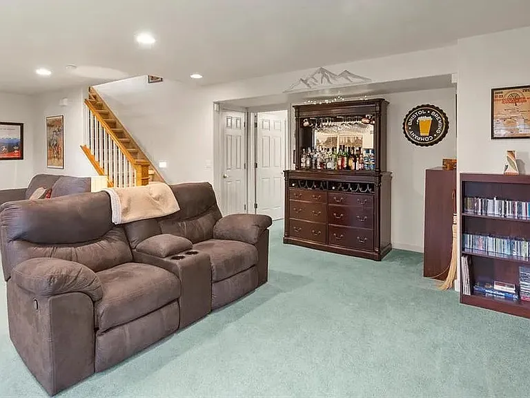 9630 Hollyleaf Ct — Photo 32