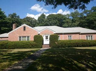 941 W Roxbury Pkwy, Brookline, MA 02467