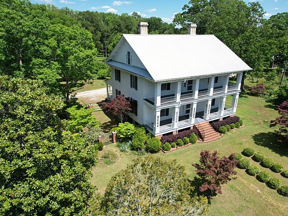 5 Bedrooms, 3 Bathrooms, 3 Stories of Living Space
