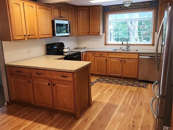 4th image of 5784 Bradford Way