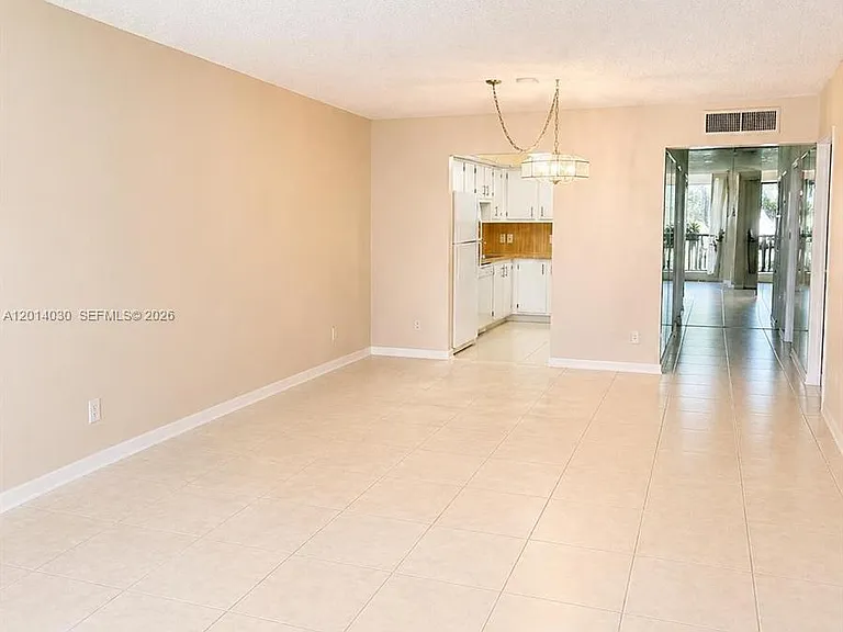 900 Saint Charles Pl #520 — Photo 12