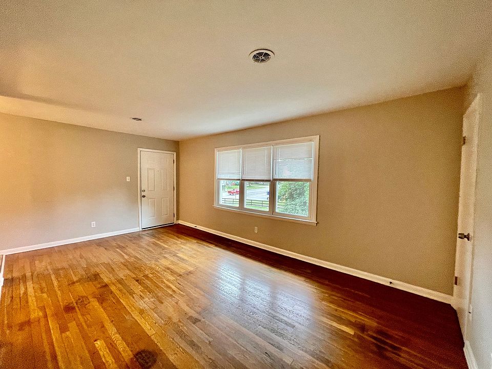 1st image of 1631 Alexandria Dr #7