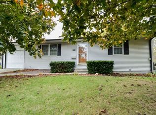 225 S Dubuque St, North Liberty, IA 52317