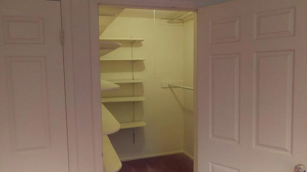 2 bed, 1164 sqft, $2,300 — Photo 4