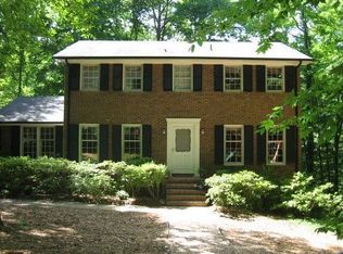 822 Jean Ct, Chapel Hill, NC 27514