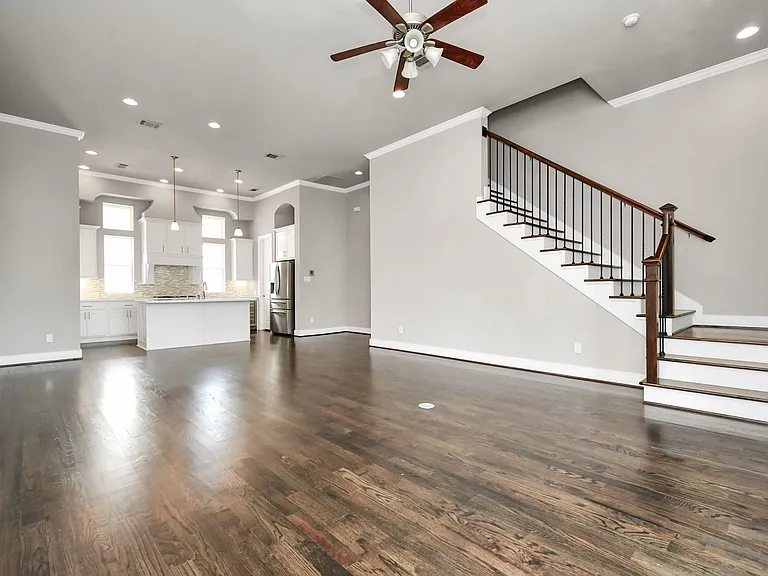 2709 Kennedy St — Photo 15