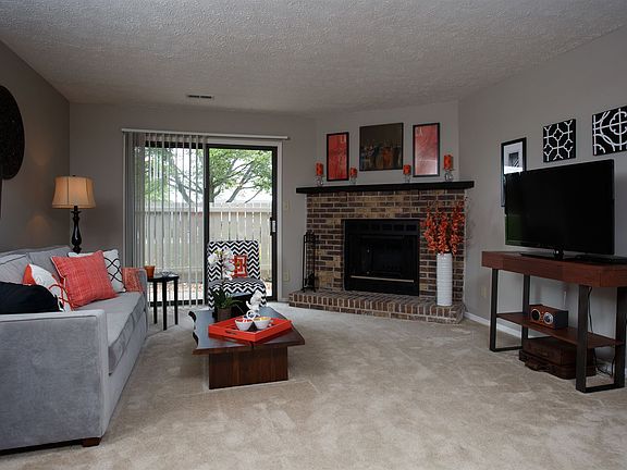 CedarLakesApartments_2bd_03_HighRes