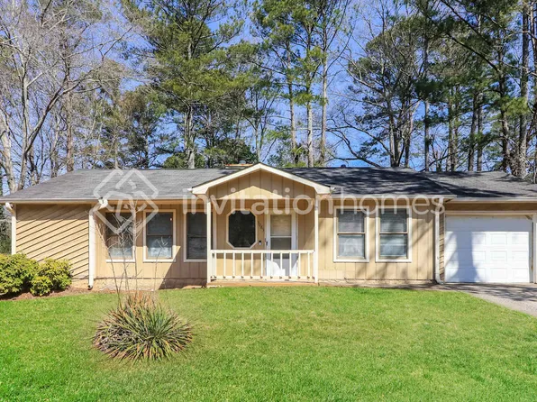 3085 Palomino Dr, Powder Springs, GA 30127