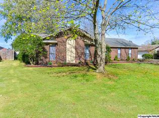 2114 Dundee Dr SW, Decatur, AL 35603