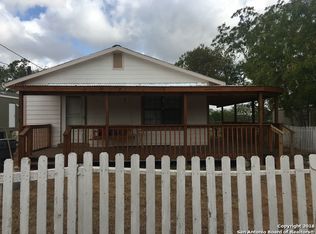 218 E Frio St, Dilley, TX 78017