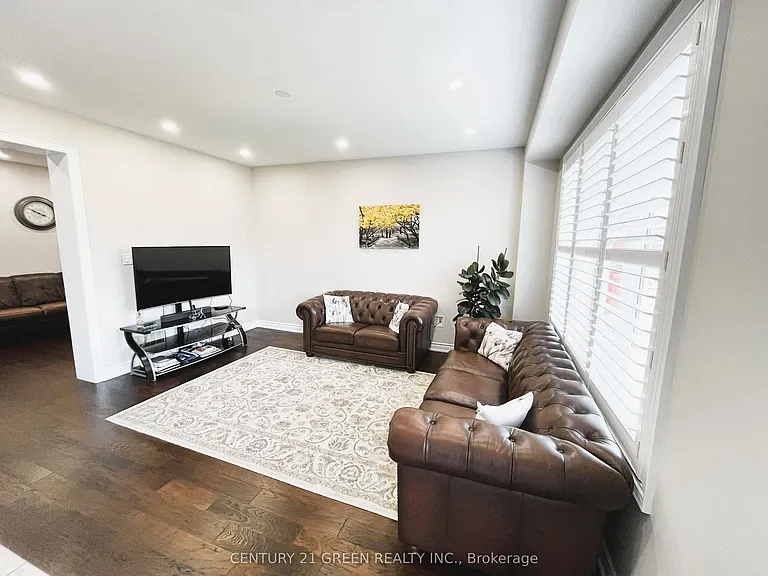 199 Windfields Farm Dr W — Photo 11