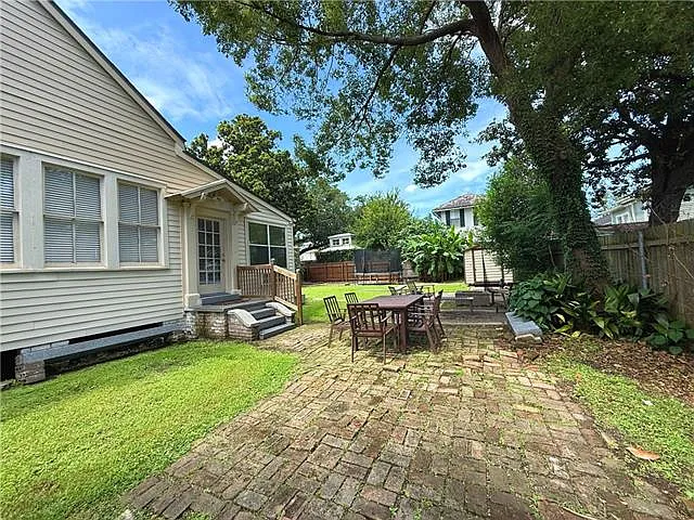 7831 Plum St — Photo 38