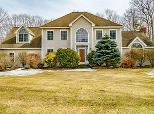 15 Hidden Creek Dr, Scarborough, ME 04074