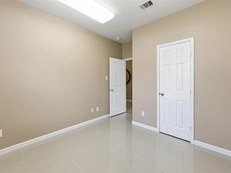 8234 Hall View Dr — Photo 21