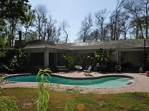 15823 Oleta Ln, Sugar Land, TX 77498