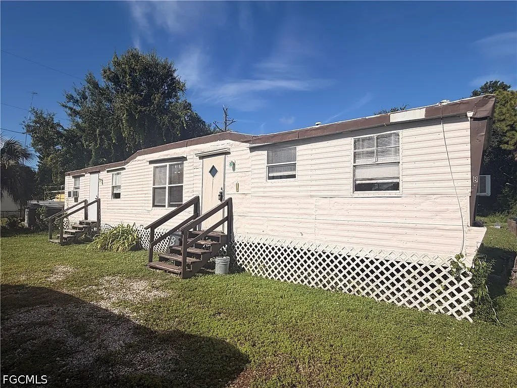 3 bed, 1.0 bath, 520 sqft, $825 — Photo 1