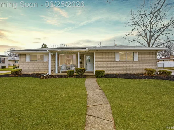 32375 Coventry Pl, Warren, MI 48093