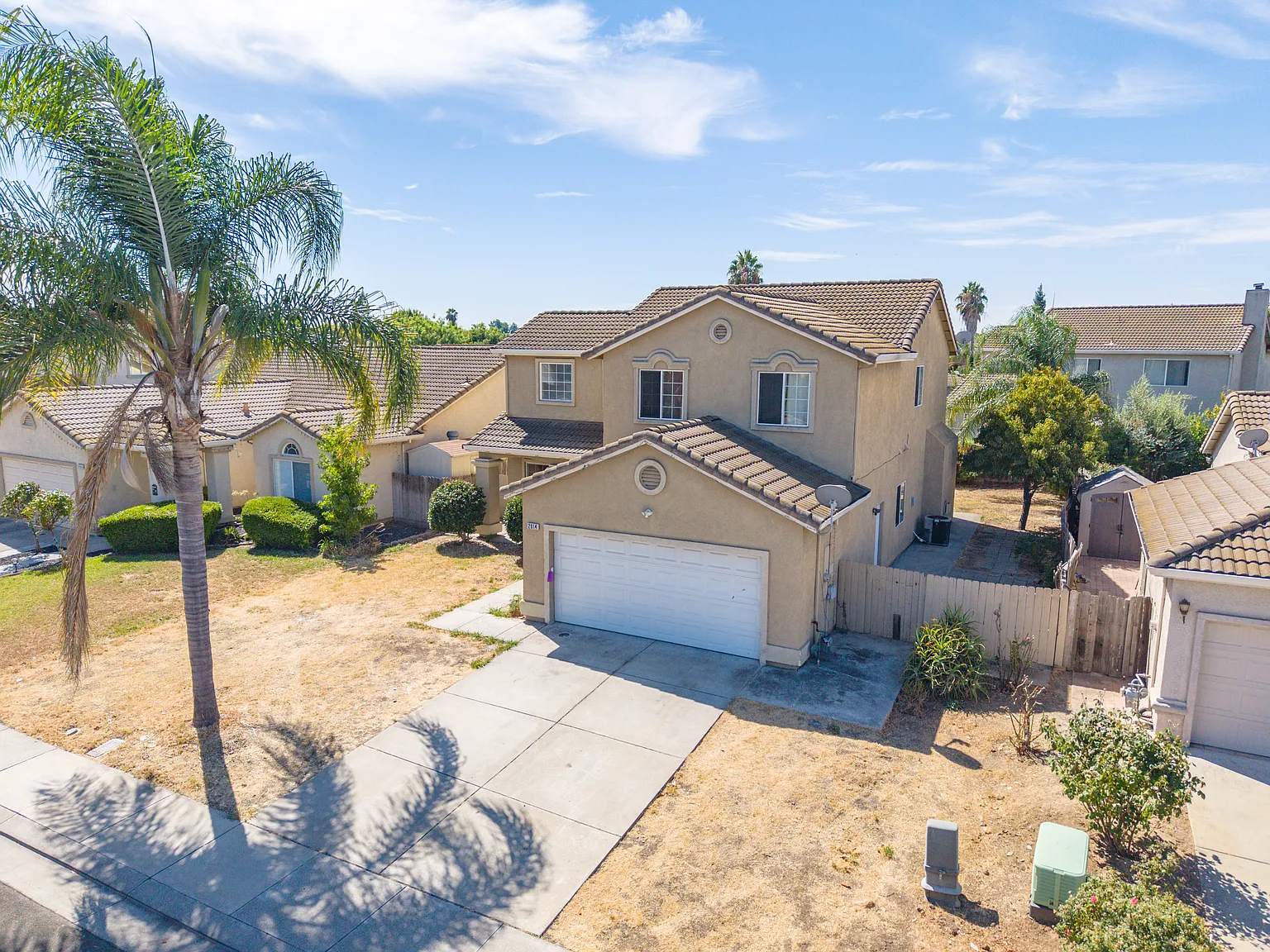 5 bed, 2168 sqft, $3,300 — Photo 4