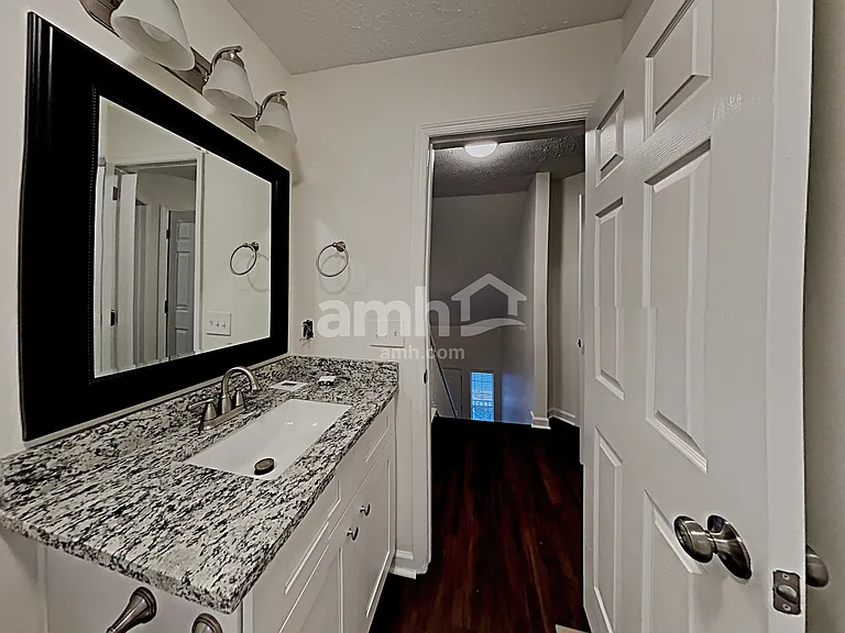 1325 Georgetown Dr — Photo 12
