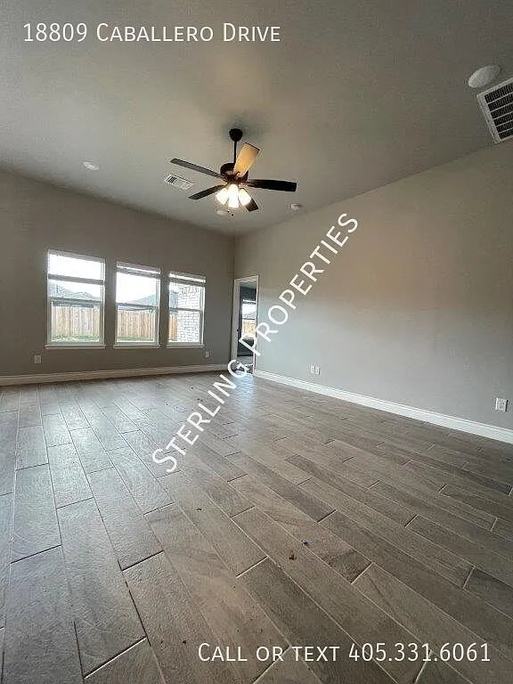 Studio, 1386 sqft, $1,850 — Photo 4