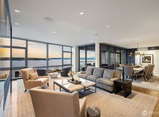 715 2nd Ave APT 1701, Seattle, WA 98104