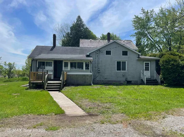 360 N Block Rd, Reese, MI 48757