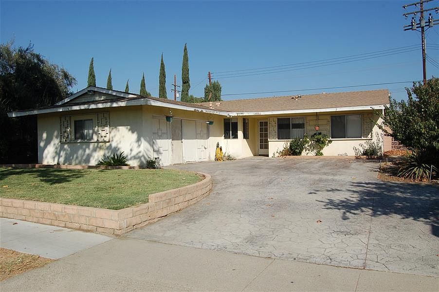 1st image of 1256 Sycamore Dr