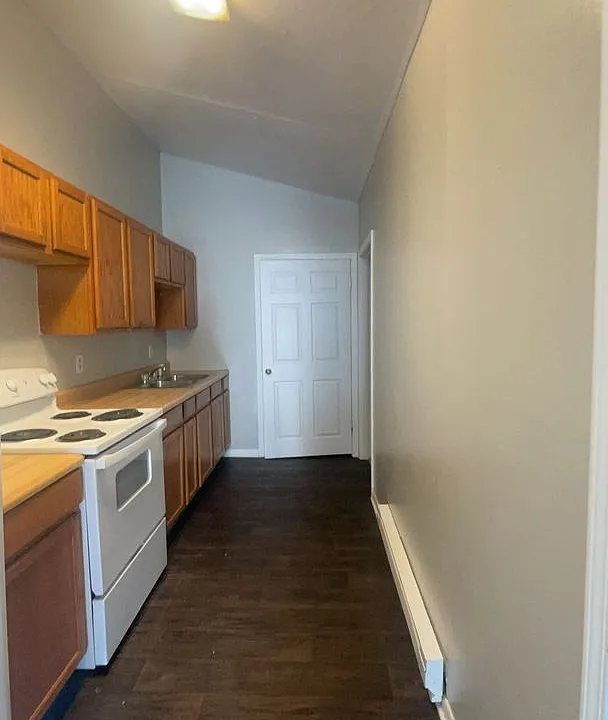 111 S Dicks St #1/2