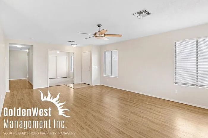 3 bed, 2.0 bath, 1368 sqft, $1,750 — Photo 4