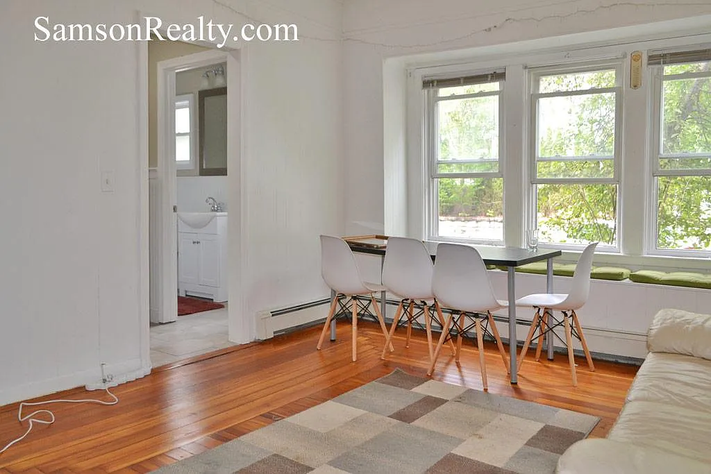 6 bed, 2.5 bath, $6,900 — Photo 3