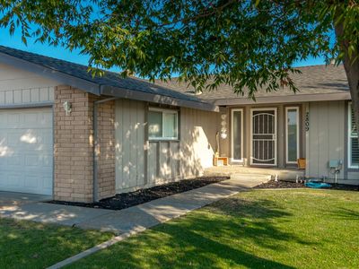 2809 Bluebird Dr, Ceres, CA, 95307
