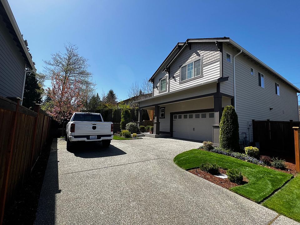 1st image of 9910 15th Pl SE