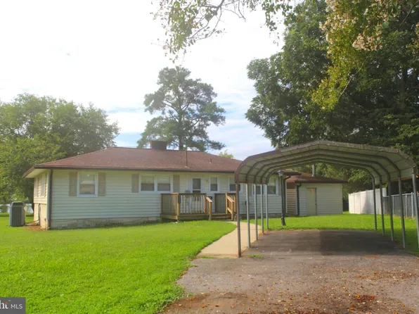 40626 Waterview Dr, Mechanicsville, MD 20659
