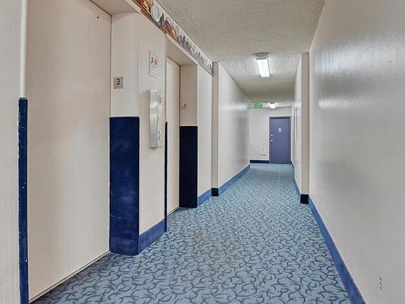 Private Entrance hallway