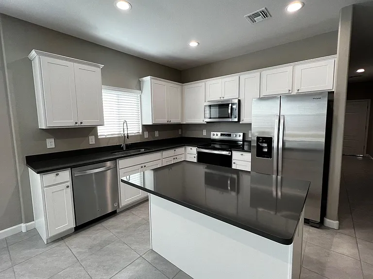 1377 W Highland Rd — Photo 6