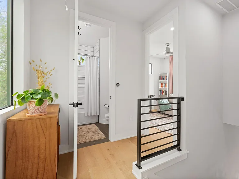 1710 Adina St #2 — Photo 14