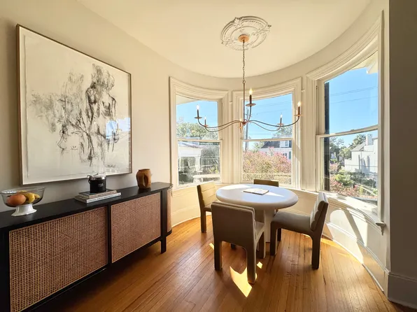 50 S Battery St APT B, Charleston, SC 29401