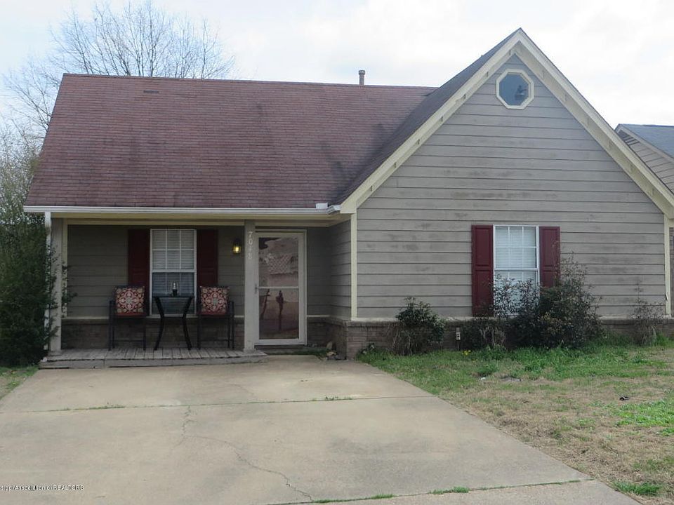 1st image of 7048 Foxhall Dr