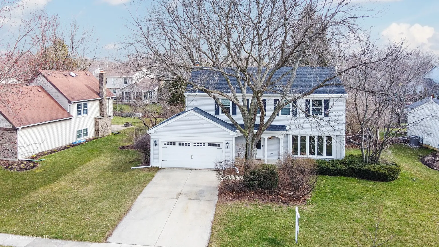 2025 Dorset Dr photo 1