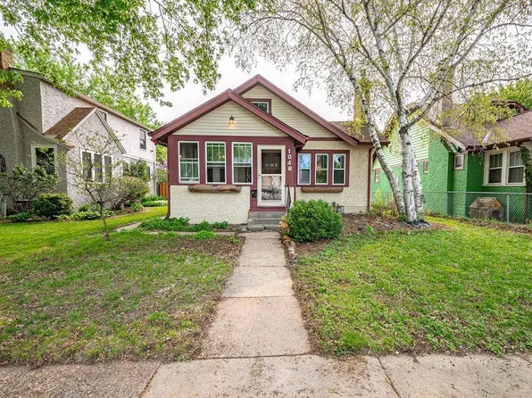 1048 Ottawa Ave, West Saint Paul, MN 55118