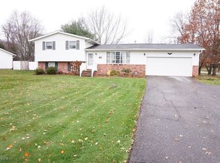 13581 Iris Ave NW, Mogadore, OH