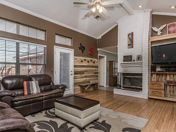 3rd image of 2500 Ashley Ln