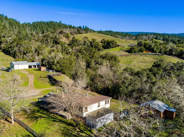 9198 Fort Seward Rd, Blocksburg, CA 95514