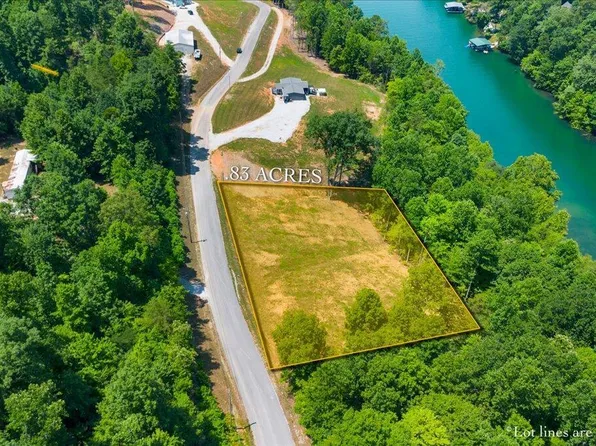 2321 Cove Pointe Rd, La Follette, TN 37766