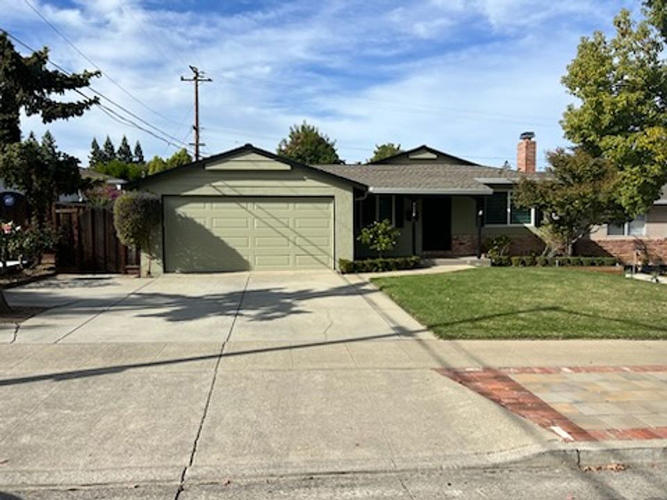 1st image of 7489 Stanford Pl