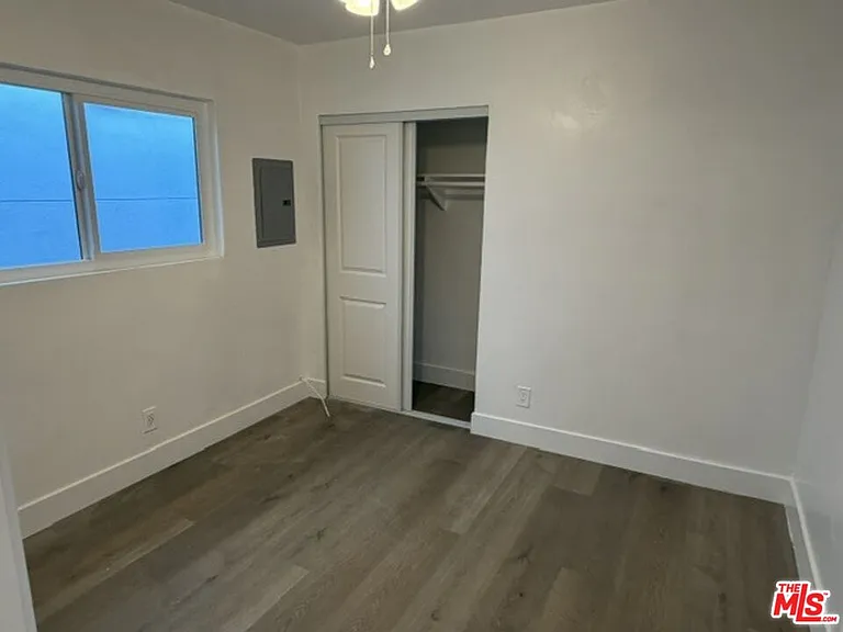 3857 W Mont Clair St — Photo 14