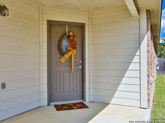 2nd image of 1819 Cambridge Blue