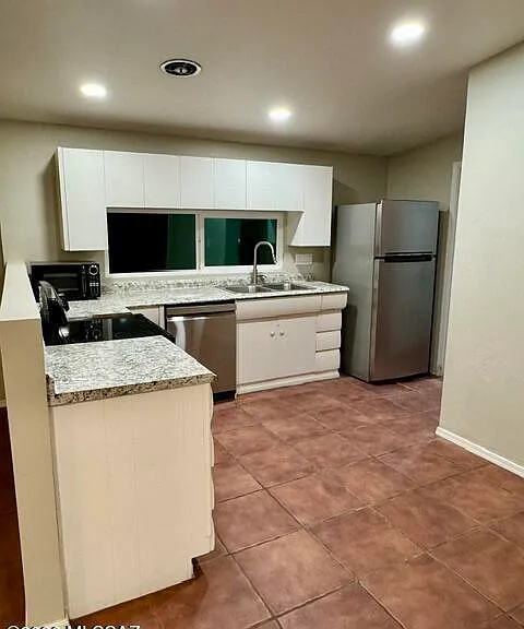 6940 E Julia St — Photo 12