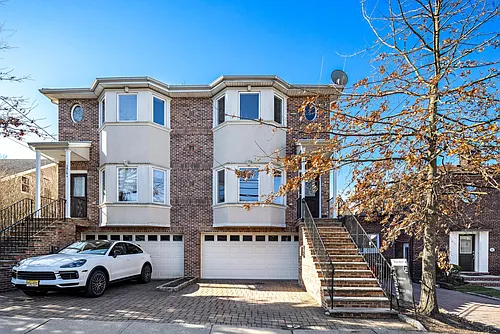 376 Aurora Ave Photo 1