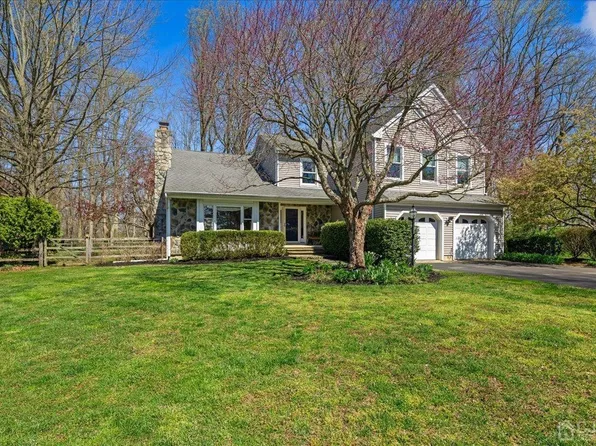 73 White Pine Rd, Chesterfield, NJ 08515